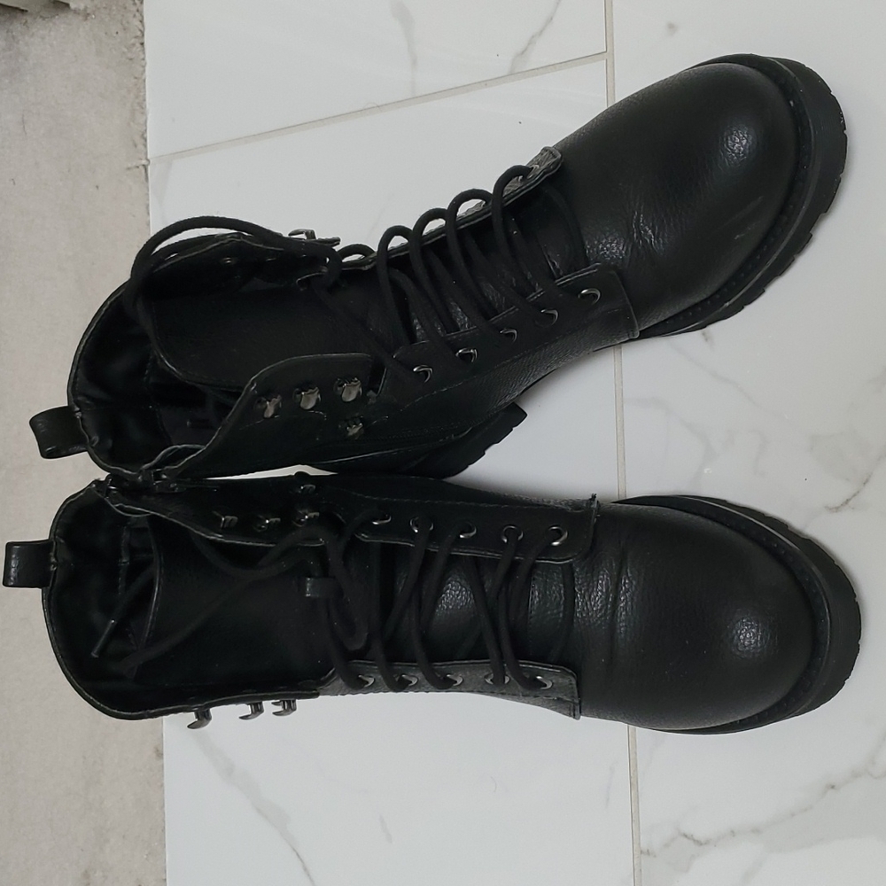 MIA Combat Boots